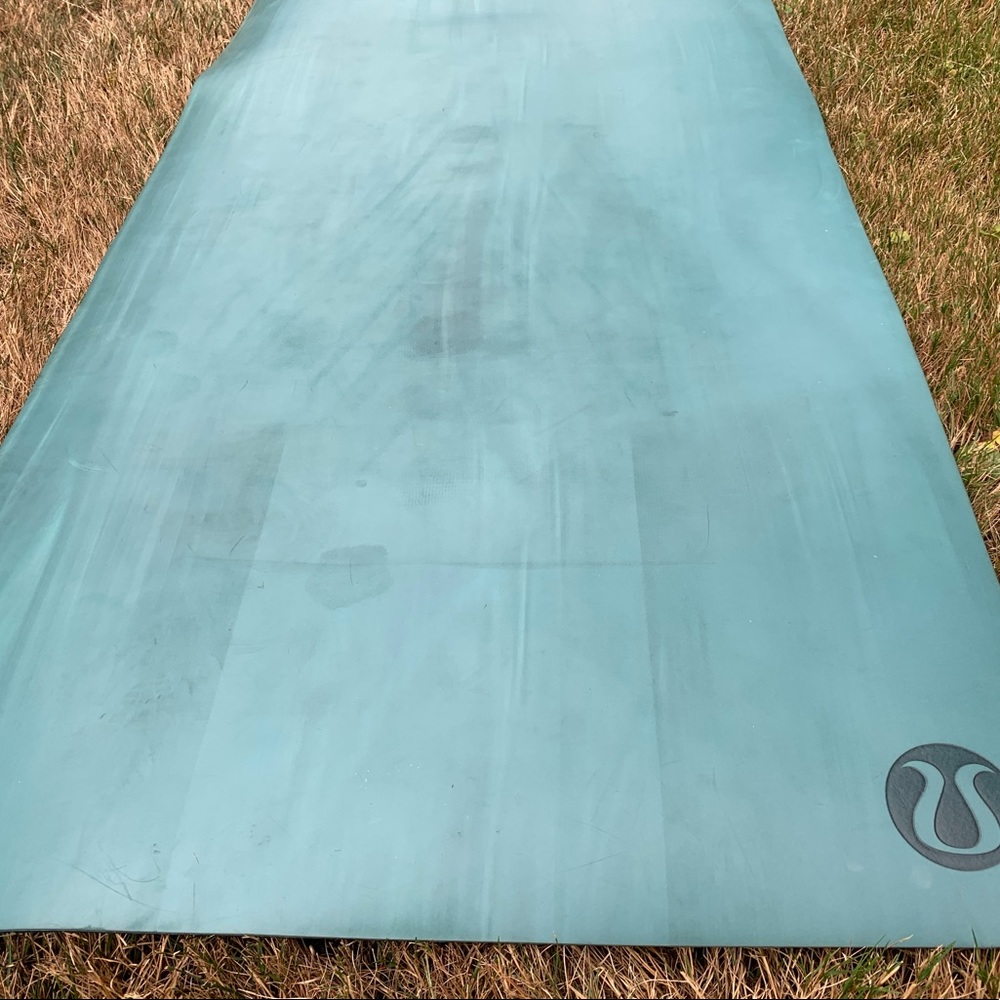 Lululemon reversible yoga mat 5mm